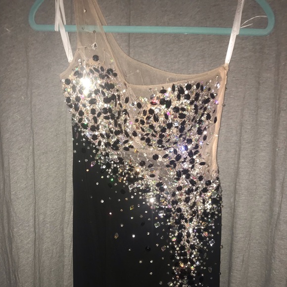 Prom Dress - Picture 5 of 6